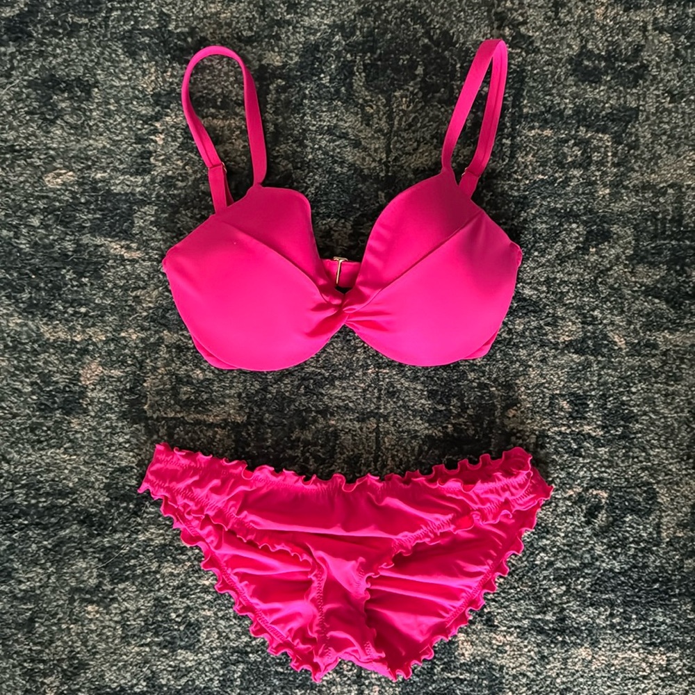 🦋Victoria Secret Swim Hot Pink 34DD and Medium Scrunch Cheeky Bottom Bikini Set